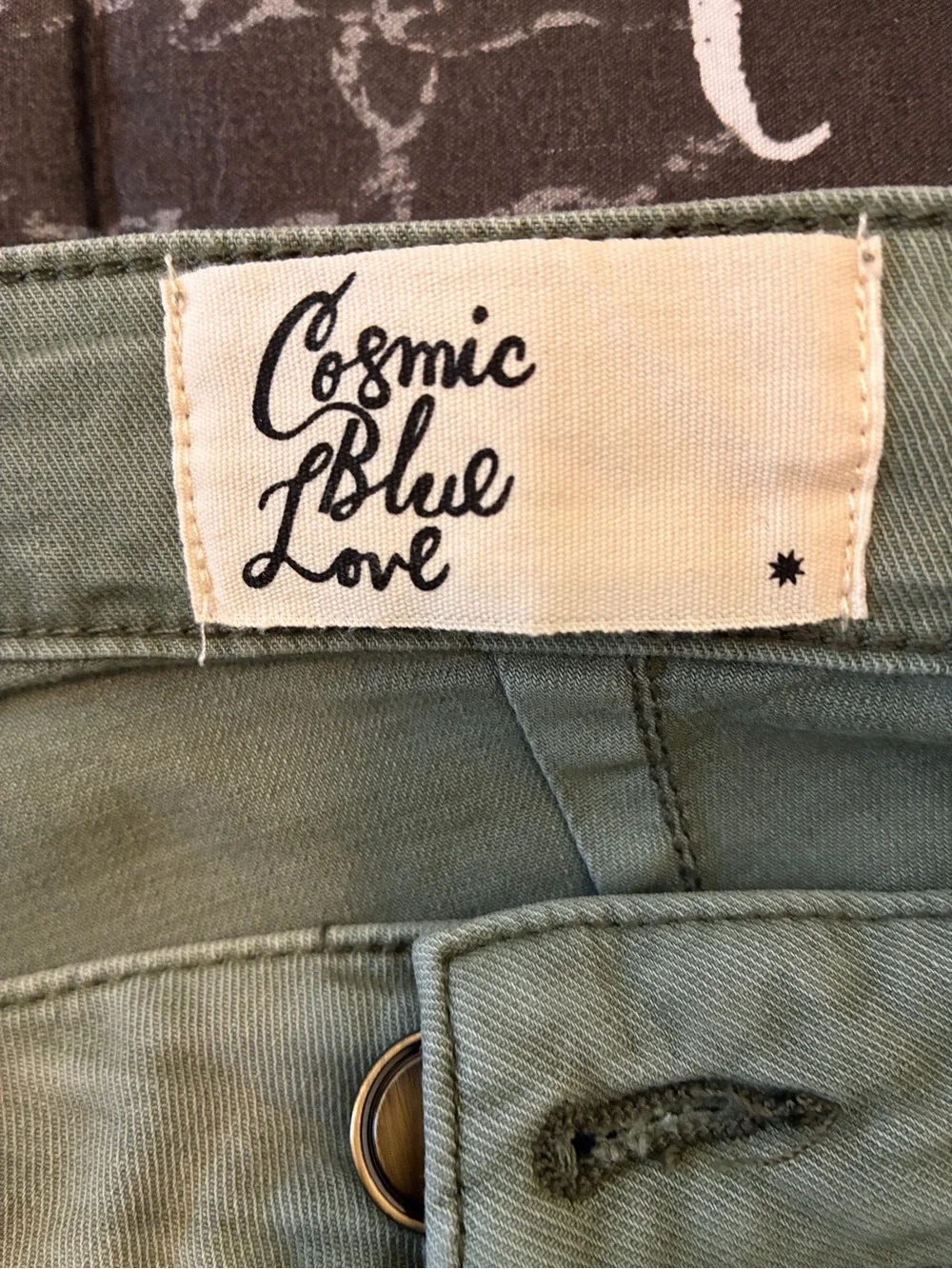 NWT Cosmic Blue Love Cuffed Ankle Women's Olive Pants, size 29